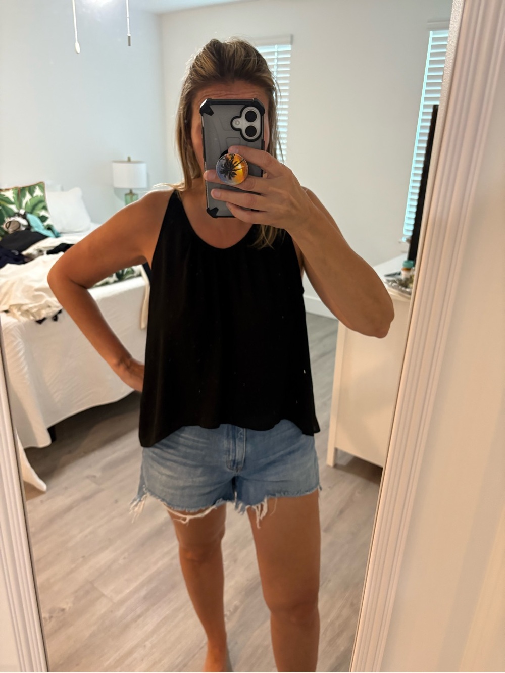 Lush Black Scoop Neck Swing Tank